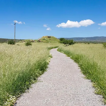 3 Bedroom Beautiful In Holiday home