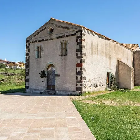 Holiday home 3 Bedroom Beautiful In Milis